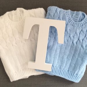 Camisola com torcidos desencontrados
